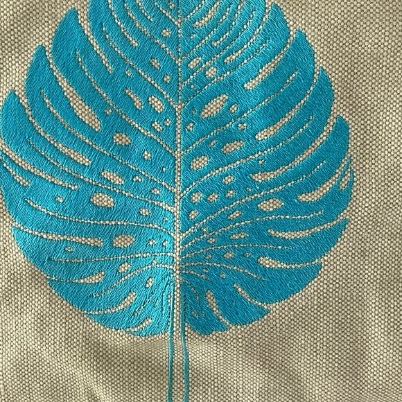 Jerome Gruet Beige Canvas Embroidered Leaf Pouch - Picture 3 of 11